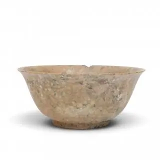 China, a thin-walled hardstone bowl, late Qing dynasty (1644-1912) – kavel bij Veilinggebouw De Zwaan, Amsterdam