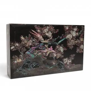 Japan, a Nagasaki lacquer box, 19th century – kavel bij Veilinggebouw De Zwaan, Amsterdam