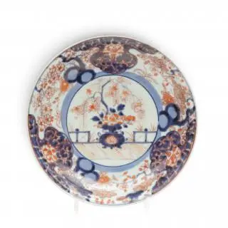 Japan, an Imari porcelain plate, Edo period, late 17th century – kavel bij Veilinggebouw De Zwaan, Amsterdam