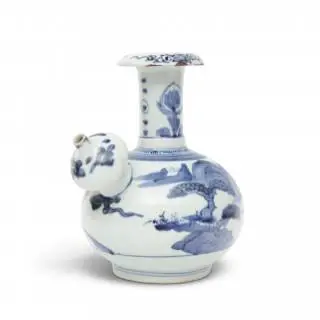 Japan, a blue and white porcelain kendi, late 17th century – kavel bij Veilinggebouw De Zwaan, Amsterdam