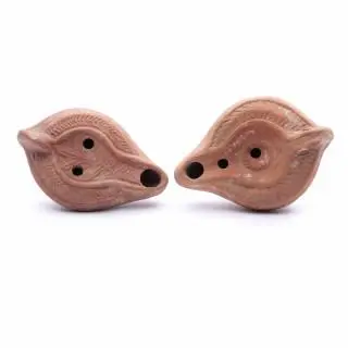 A pair of Roman Terra Sigillata oil lamps, 1st-4th century CE – kavel bij Veilinggebouw De Zwaan, Amsterdam