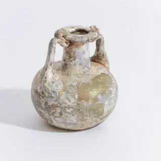 Roman double handles glass bottle, 2nd-4th century CE – kavel bij Veilinggebouw De Zwaan, Amsterdam