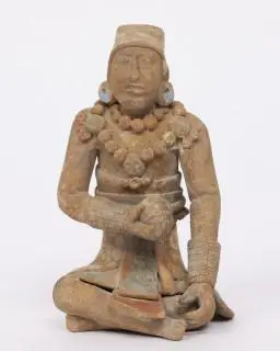 Mexico, Maya, Jaina, a seated male figure, 600 - 900 CE – kavel bij Veilinggebouw De Zwaan, Amsterdam