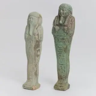 Egypte, two blue faience Ushabti's, Late Period – kavel bij Veilinggebouw De Zwaan, Amsterdam