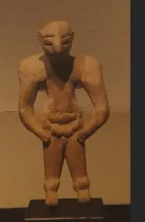 Indus Valley, a terracotta standing anthropomorphic idol figurine, ca. 3rd Mill BCE – kavel bij Veilinggebouw De Zwaan, Amsterdam
