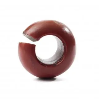 Egypt, a fine red stone ear-ring, Late Period – kavel bij Veilinggebouw De Zwaan, Amsterdam