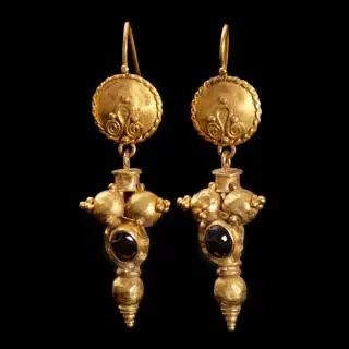 A pair of Roman Eastern Mediteranian, gold ear rings – kavel bij Veilinggebouw De Zwaan, Amsterdam