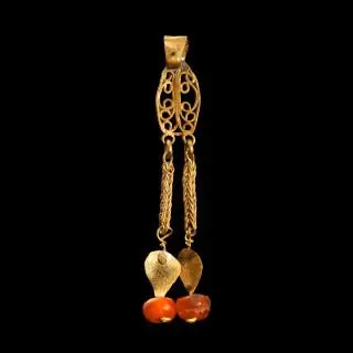 A Roman gold pendants, 3rd - 4th century CE – kavel bij Veilinggebouw De Zwaan, Amsterdam