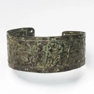 Luristan-Urartian, a bronze belt, ca. 800 - 700 BCE – kavel bij Veilinggebouw De Zwaan, Amsterdam