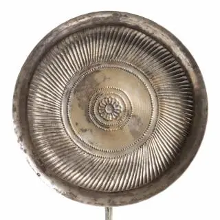 Near Eastern, a silver libation bowl, ca. 6th century BCE – kavel bij Veilinggebouw De Zwaan, Amsterdam