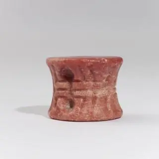 A Mesopotamia, Djemet-Nasr, Period, pink marble cylinder seal, ca. 3200 - 3000 BCE – kavel bij Veilinggebouw De Zwaan, Amsterdam