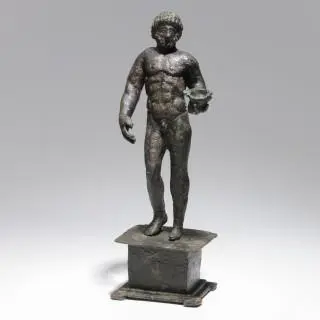 A fine Roman bronzen sculpture of a standing naked Hercules, a Hercules Bibax – kavel bij Veilinggebouw De Zwaan, Amsterdam