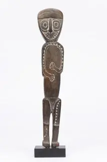 P.N. Guinea, Massim, standing female figure – kavel bij Veilinggebouw De Zwaan, Amsterdam