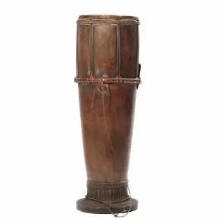 Indonesia, Timor Leste, a drum, babadok, cannelated foot, animal skin tympanum – kavel bij Veilinggebouw De Zwaan, Amsterdam