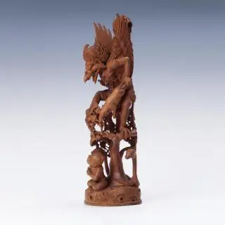 Bali, a delicately carved wooden open worked sculpture – kavel bij Veilinggebouw De Zwaan, Amsterdam