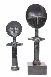 Ghana, Ashanti, two fertility dolls, akua ba – kavel bij Veilinggebouw De Zwaan, Amsterdam