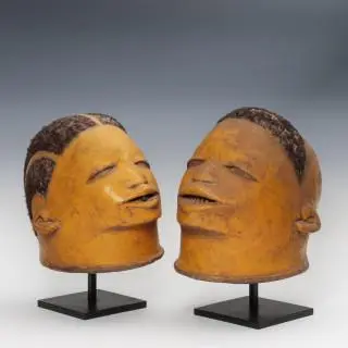 Tanzania, Makonde, two helmet masks – kavel bij Veilinggebouw De Zwaan, Amsterdam