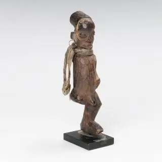 D.R. Congo, Yaka, a one legged protective figure – kavel bij Veilinggebouw De Zwaan, Amsterdam