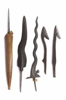 Nias, two metal spearpoints, Java, two lance points and a kris blade – kavel bij Veilinggebouw De Zwaan, Amsterdam