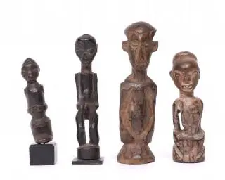 D.R. Congo, a collection of four small figures – kavel bij Veilinggebouw De Zwaan, Amsterdam