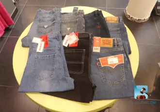 Lot de pantalons – kavel bij Clicpublic
