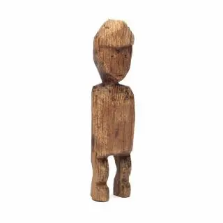 East Siberia, Lower Amur River, Nanai, an old miniature anthropomorphic figure, 19th century – kavel bij Veilinggebouw De Zwaan, Amsterdam