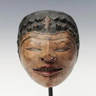 Java, face mask, topeng, ca. 1900 or older, details in black, red and gilt, original pigments – kavel bij Veilinggebouw De Zwaan, Amsterdam
