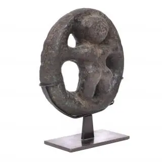 P.N. Guinea, Mount Hagen, a stone ritual object – kavel bij Veilinggebouw De Zwaan, Amsterdam