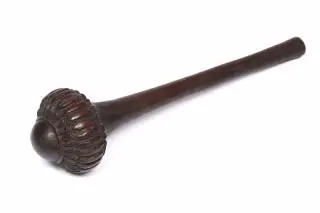 Fiji, a wooden club, ula – kavel bij Veilinggebouw De Zwaan, Amsterdam