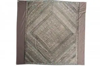 Textiel met metalen draad en zijde, mogelijk India of Ottomaans Syrië, circa 1900 – kavel bij Veilinggebouw De Zwaan, Amsterdam