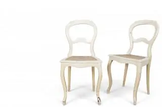 Paar crèmekleurig gelakte beukenhouten stoelen, Biedermeier, 19e eeuw – kavel bij Veilinggebouw De Zwaan, Amsterdam