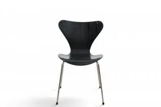 Arne Jacobsen voor Fritz Hansen, Denenmarken, vlinderstoel, Model No. 3107, ontwerp 1955, productie 2000 – kavel bij Veilinggebouw De Zwaan, Amsterdam