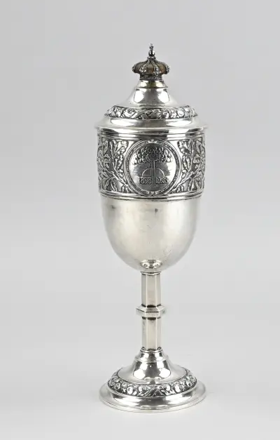 Zilveren bokaal, regeringsjubileum 1898-1923 – kavel bij Twents Veilinghuis
