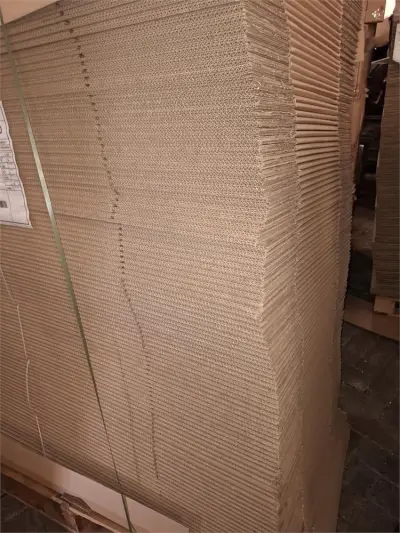 1 Pallet Kartonnen Plooidozen 138x35x35 – kavel bij Hammertime