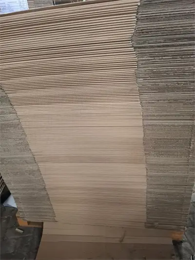 1 Pallet Kartonnen Plooidozen 60x25x60 – kavel bij Hammertime