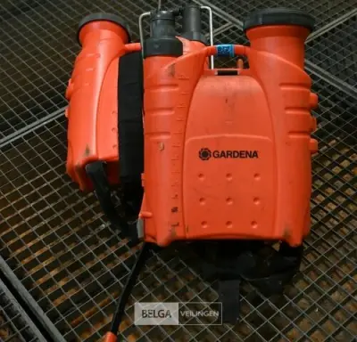 2x Rugsproeiers Gardena – kavel bij Belga Veilingen