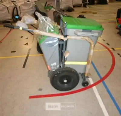Mobiele vuilkar met 2 vuilbakken – kavel bij Belga Veilingen