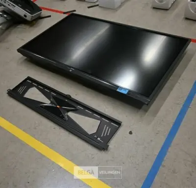 TV iiyama – kavel bij Belga Veilingen
