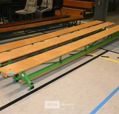 1x Zweedse bank – kavel bij Belga Veilingen