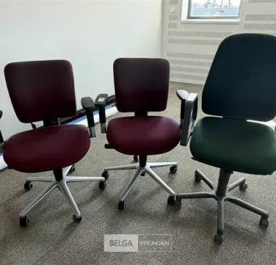 3x Bureaustoel – kavel bij Belga Veilingen