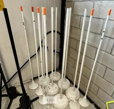 12x Badmintonhonkpalen – kavel bij Belga Veilingen