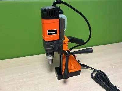 Daewoo - 2025 - Damcd1600 - Magnetische Boormachine – kavel bij Hammertime, Gereedschappen & Accessoires