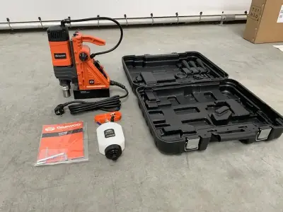 Daewoo - 2025 - Damd 1600 - Magnetische Boormachine – kavel bij Hammertime, Gereedschappen & Accessoires