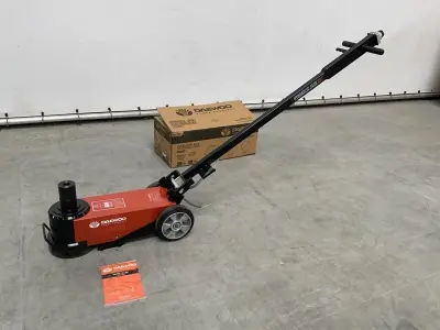 Daewoo - 2025 - 80t. Dahj -Garage Krik 80t – kavel bij Hammertime, Gereedschappen & Accessoires
