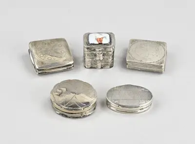 5 Doosjes, 4x zilver – kavel bij Twents Veilinghuis