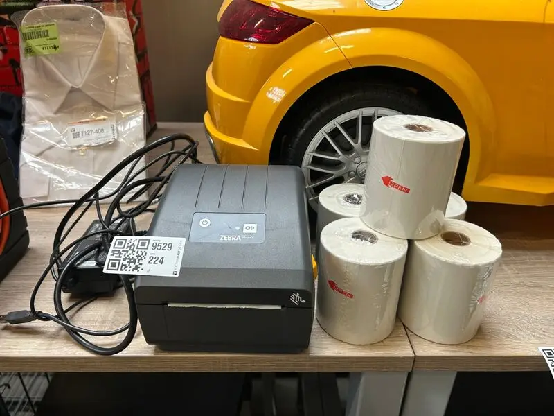 Labelprinter inclusief labelrollen Zebra, ZD220 – kavel bij Onlineveilingmeester, Hoogeveen