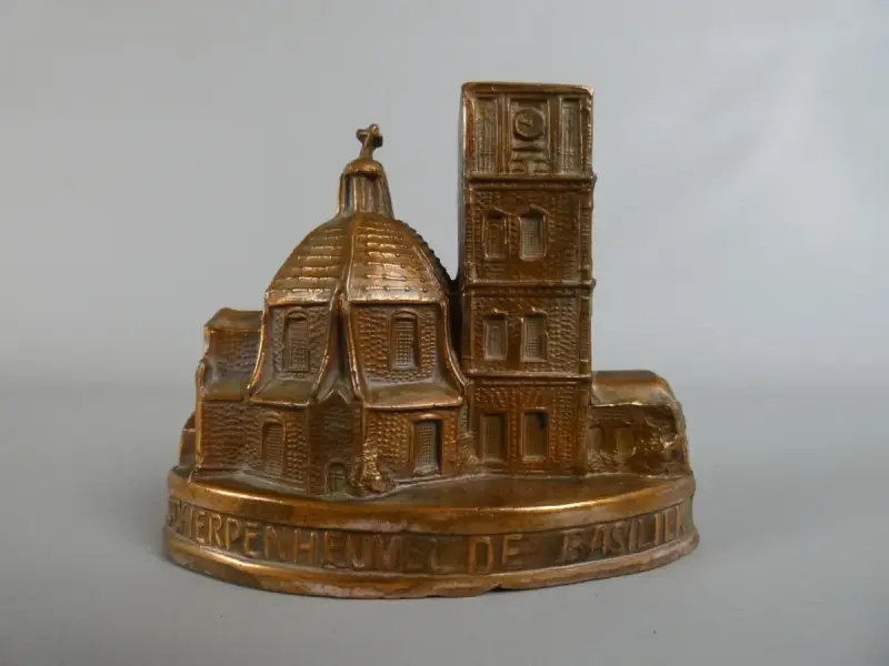 Onze-Lieve-Vrouwebasiliek van Scherpenheuvel (souvenir miniatuur) – kavel bij De Kringwinkel, Diest