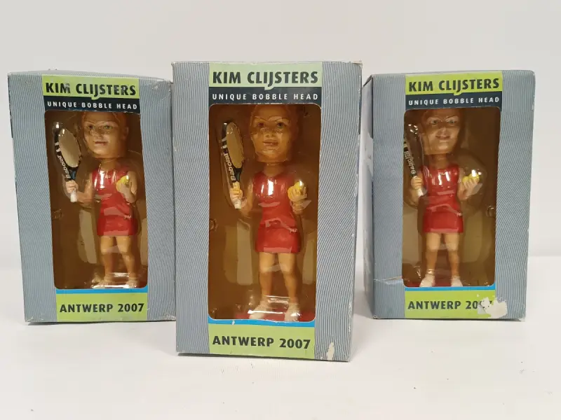 Lot Kim Clijsters bobble heads in originele doos – kavel bij De Kringwinkel, Ronse
