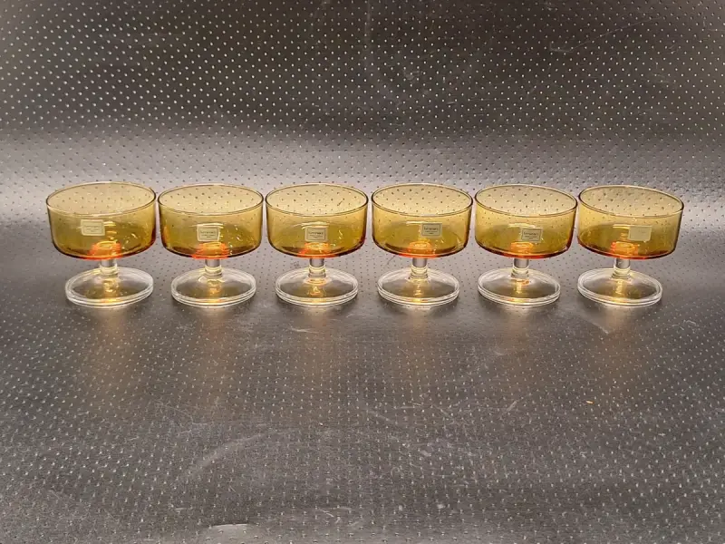 Set van 6 Vintage Luminarc Amber Glazen Coupes / Dessertglazen – kavel bij De Kringwinkel, Gent