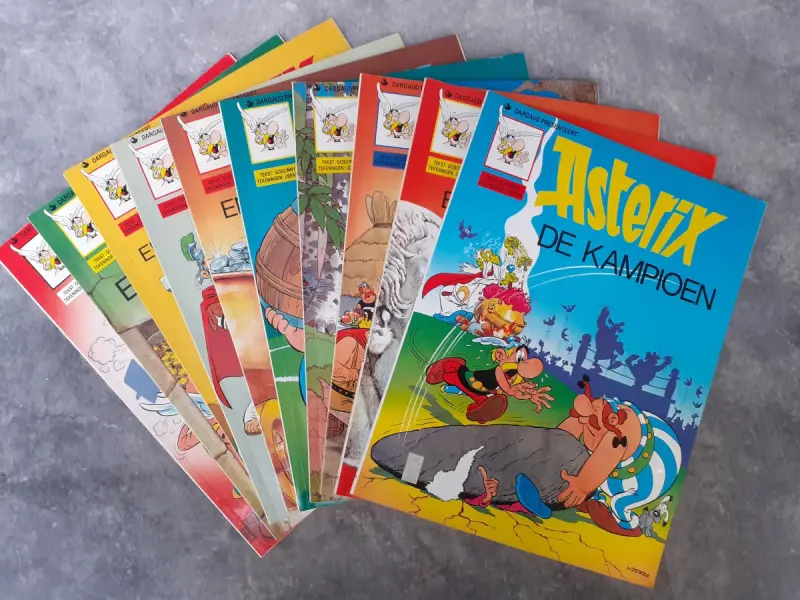 Strips: Lot van 10 Asterix albums (2) – kavel bij De Kringwinkel, Gent